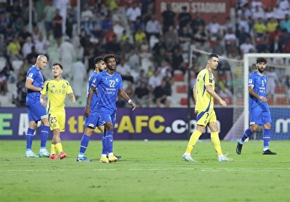 استقلال ۰ - ۰ النصر تا پایان نیمه اول