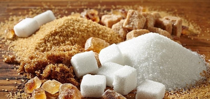 آیا عسل و شکر قهوه‌ای می‌توانند جایگزین سالم‌تری برای شکر باشند؟
