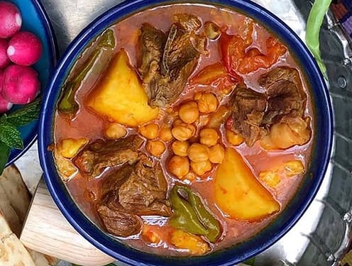 طرز تهیه آبگوشت مجلسی برای ۴ نفر