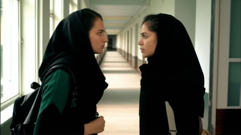 دعوای دخترا در مدارس ایران: علل، پیامدها و راهکارهای مقابله