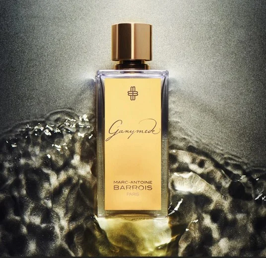 علت تغییر رنگ یا بوی عطر پس از مدتی چیست؟